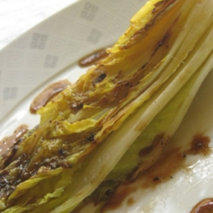 バターしょうゆで食べる 焼き白菜 レシピ 作り方 By Kuma 楽天レシピ